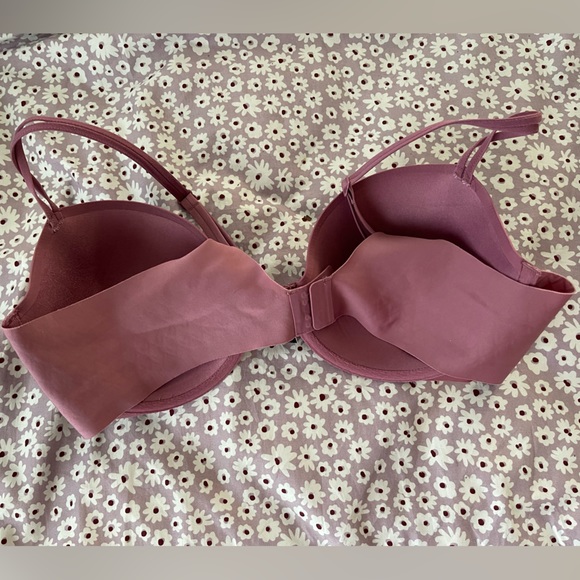 VS Bra - Picture 2 of 3